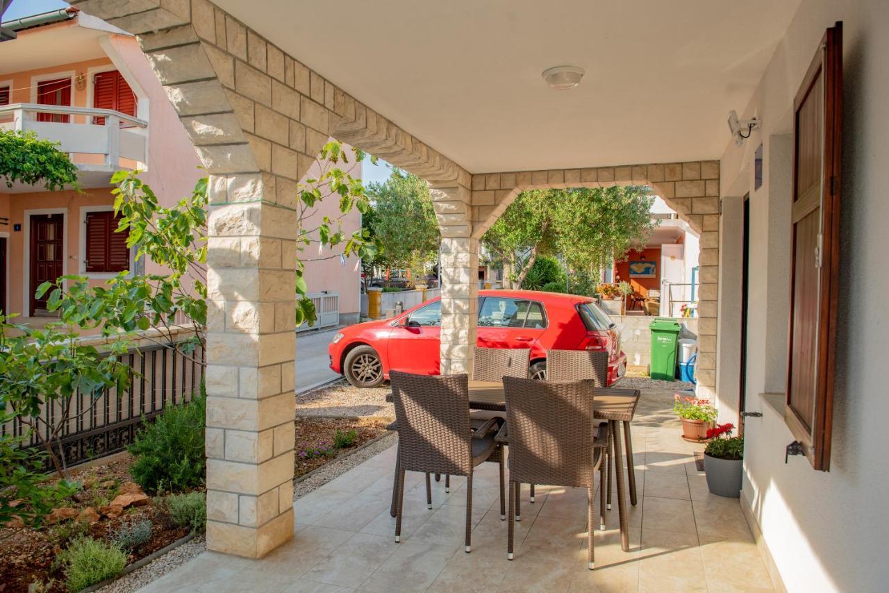 Apartman Bozica Vir Exterior foto